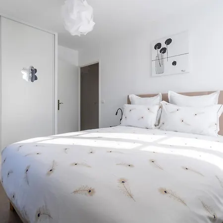 Apart' Min - Disneyland Paris - 3 Bedrooms - 2 Parking Spots Apartment Bailly-Romainvilliers